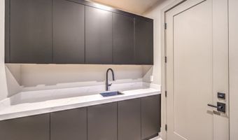 11569 Snow Creek Ave, Las Vegas, NV 89135