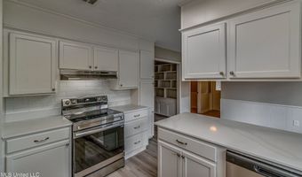 107 Woodgate Dr, Brandon, MS 39042