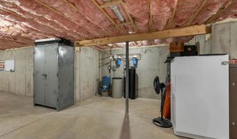 16 Palm Ln, Alton, NH 03809