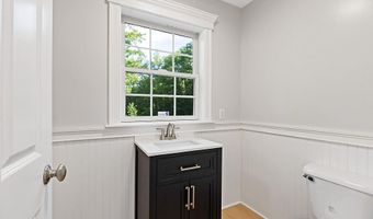 25 Lake Grove Ln, Auburn, ME 04210
