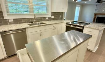 40855 Quinley Ln, Bay Minette, AL 36507