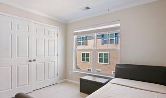 24650 CARIBOU Sq, Aldie, VA 20105