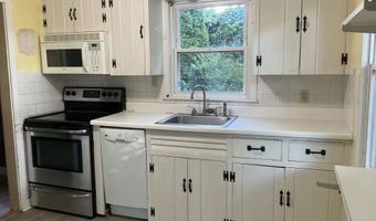 4 Elgin Ave, Bethel, CT 06801