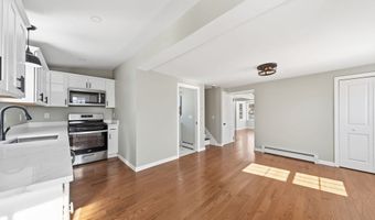 11 Boylston St, Acushnet, MA 02743