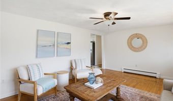 49 Roosevelt Dr, Bristol, RI 02809