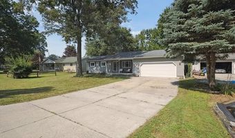 583 Market St, Algonac, MI 48001