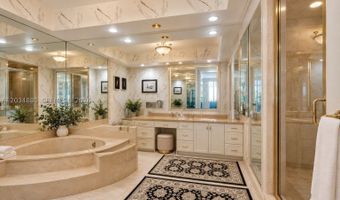 20281 E Country Club Dr 615, Aventura, FL 33180