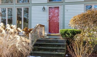 35 Sunset Ave, North Kingstown, RI 02874