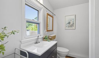310 East Rd, Belford, NJ 07718