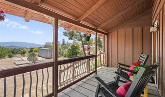 10821 Los Jordans Rd, Agua Dulce, CA 91390