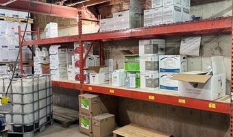 301 Old Dubuque Rd, Anamosa, IA 52205
