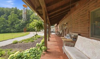 1676 S 600 E, Avilla, IN 46710