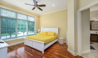 5155 N Saint James St, Bel Aire, KS 67226