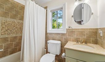 35 Franklin Tpke, Allendale, NJ 07401