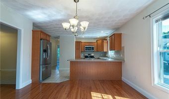 200 Roger Williams Ave 203, East Providence, RI 02916