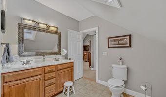 48 Meadow Ln, Campton, NH 03223