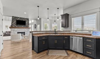 1106 BOBBY Ct, Appleton, WI 54915