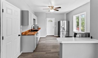 704 Miller St, Alton, IL 62002