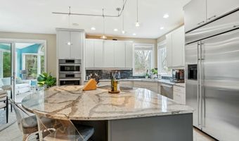 4640 Catamount Trl NE, Ada, MI 49301