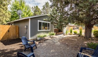 742 SE Sun Ln, Bend, OR 97702