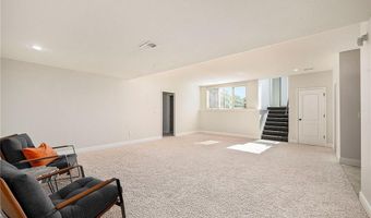 4301 N 141st St, Basehor, KS 66007
