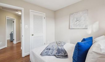 2924 S GRANT St, Arlington, VA 22202