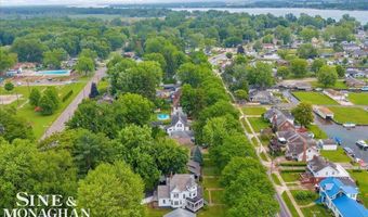 1749 St Clair Riv, Algonac, MI 48001