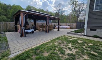 653 Sullivan Rd, Beaver, WV 25813