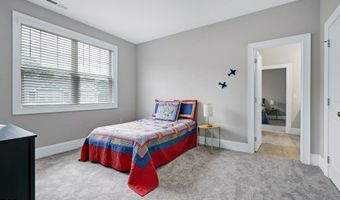 426 Tintern Ln, Apex, NC 27523