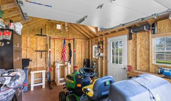 1214 S Darling Dr NW, Alexandria, MN 56308