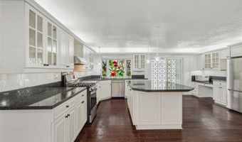 47-544 Hakuhale St, Kaneohe, HI 96744