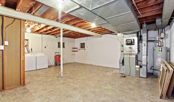 8803 TUCKERMAN Ln, Rockville, MD 20854