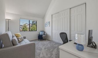 7 Courageous Ct D52, Alameda, CA 94501