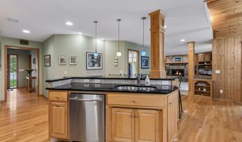 13437 Georgia Cir, Apple Valley, MN 55124