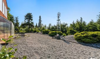 11411 Snowline Dr, Anchorage, AK 99507