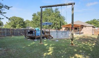 207 N Hubbard St, Alvord, TX 76225