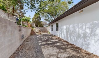 2704 Palo Alto Dr NE, Albuquerque, NM 87112