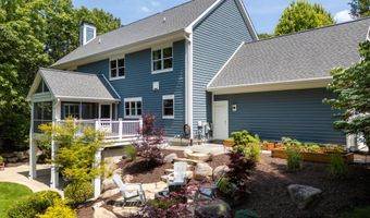 1977 EMERALD GLEN Ct NE, Ada, MI 49301