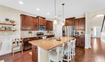 132 MAGNETA Loop, Auburndale, FL 33823
