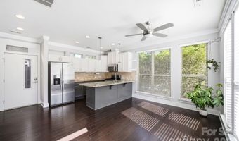 923 Warren Burgess Ln, Charlotte, NC 28205
