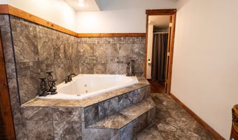 29594 472nd Ave, Beresford, SD 57004