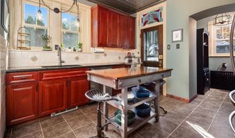 712 N 30TH St, Allentown, PA 18104