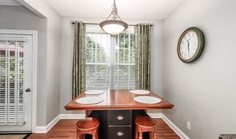 18 Lawrence Ave 18, Danbury, CT 06810