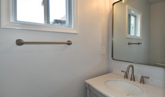 518 N PATRICK St, Alexandria, VA 22314