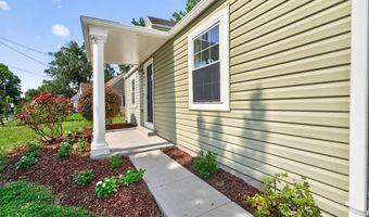 6010 BANGOR Dr, Alexandria, VA 22303