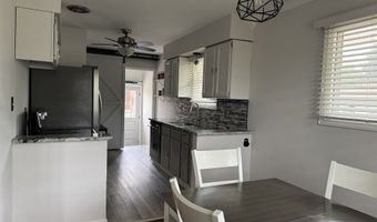 602 Memorial Dr, Beech Grove, IN 46107