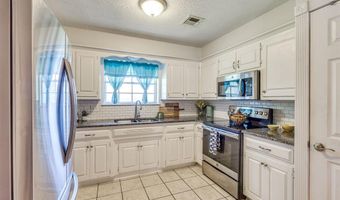 7613 NW 28th St, Bethany, OK 73008