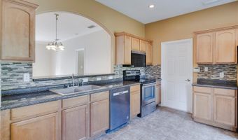 700 LAKE FRANCIS Dr, Apopka, FL 32712