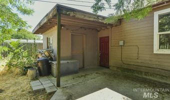 1206 N Michigan Ave, Caldwell, ID 83605