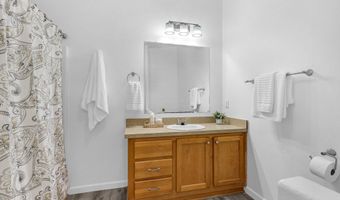 35134 LABRADOR Ln, Astoria, OR 97103
